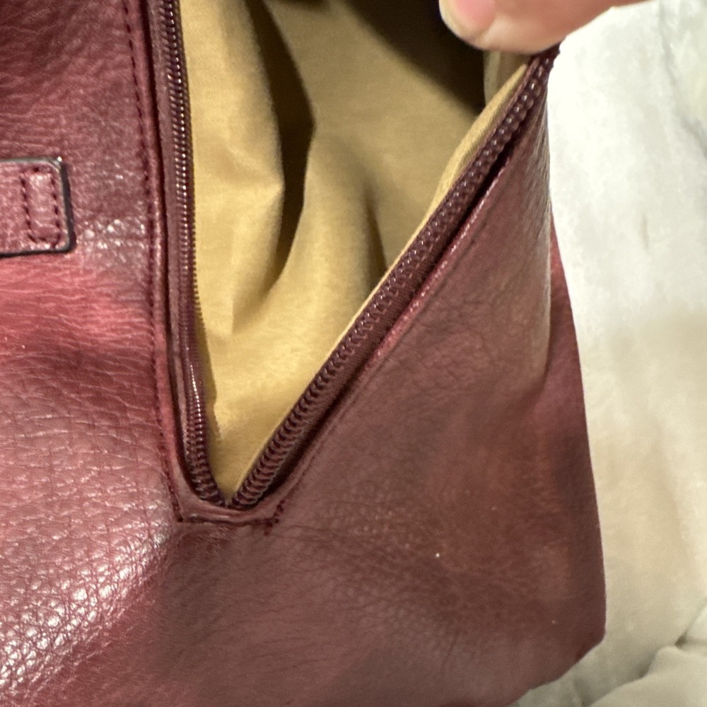 NWT Jen & Co. Marie Vegan Crossbody Trendy Design Adjustable Removable Strap - Picture 8 of 10